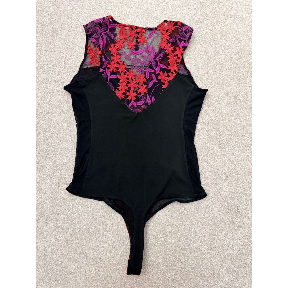 Guess Los Angeles Floral Embroidered Mesh Lace-Up Bodysuit NWOT Size L - Picture 4 of 7